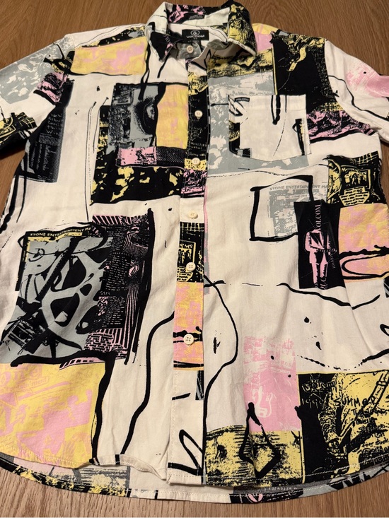 Volcom Other - Volcom Cream Short-Sleeve Button-Up with Black, Pink & Yellow Abstract Print